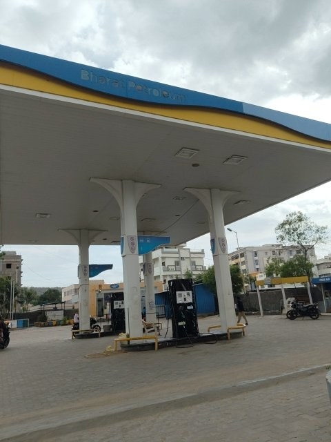 Sai karthikeya  Fuels Bharat petrol